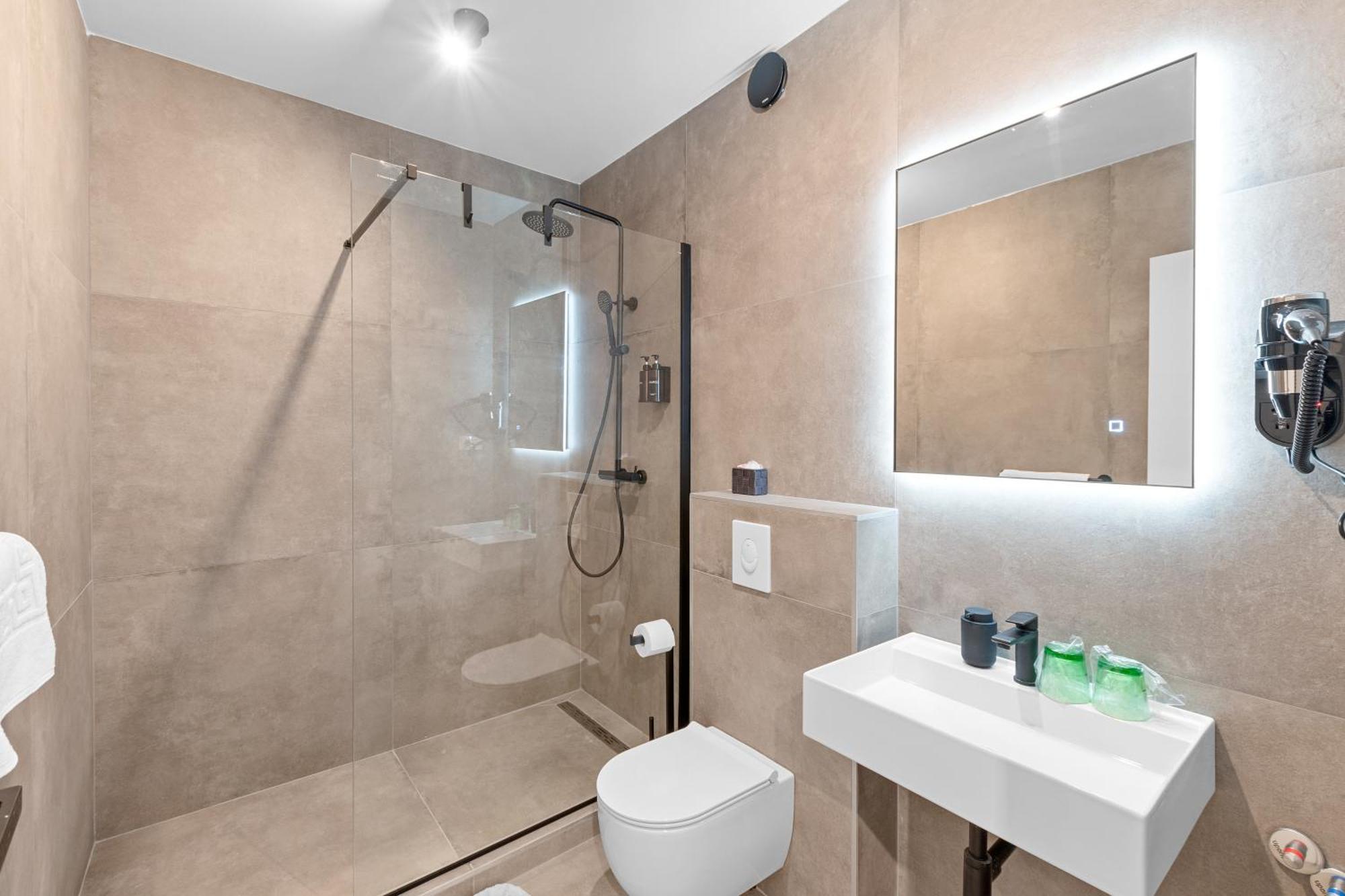 Konoba Most Rooms Бузет Екстериор снимка