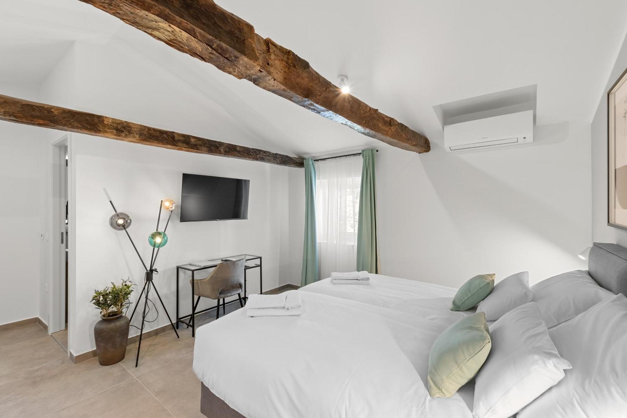 Konoba Most Rooms Бузет Екстериор снимка